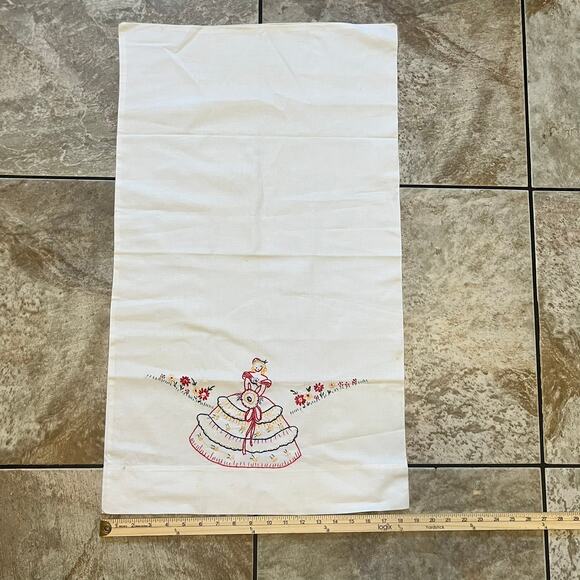 Vintage Embroidered Pillowcase Southern Belle Parasol Floral 1940s Americana - Picture 3 of 9